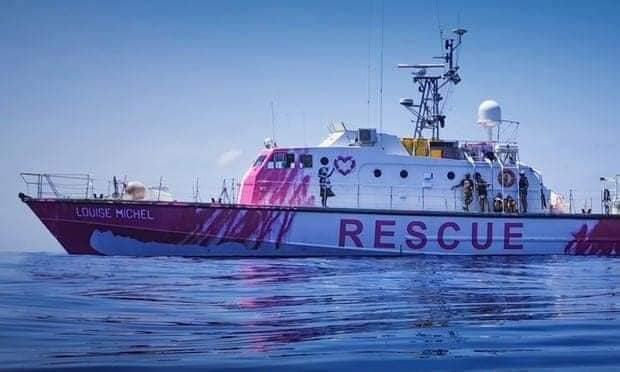 Banksy finanzia una nave per i salvataggi nel Mediterraneo