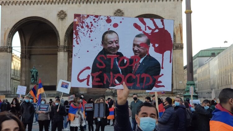 #FERMIAMOlaGUERRAnelNagornoKarabakh!