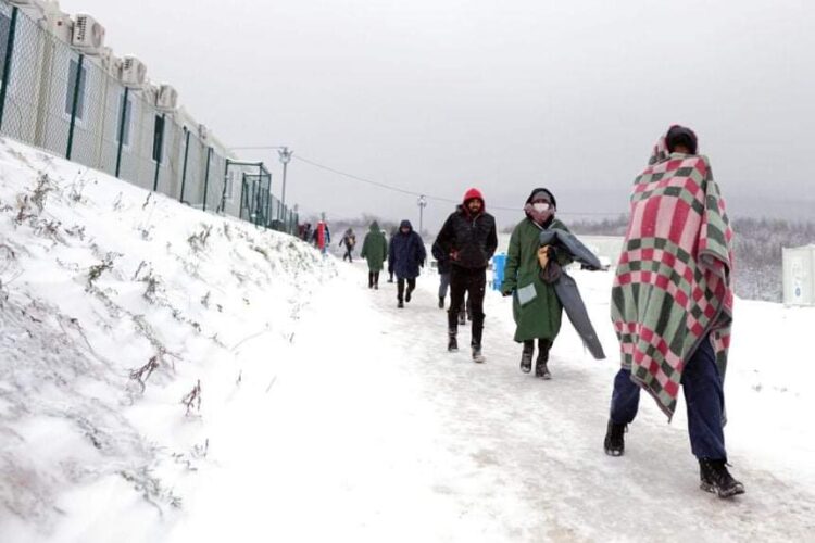 I migranti della rotta balcanica: freddo, neve e torture