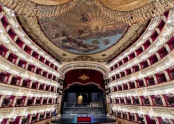 Luci accese sulla cultura chiusa da un anno