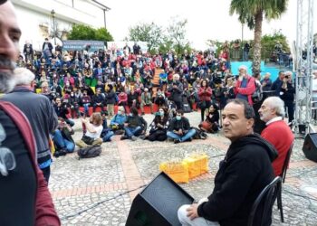 Riace non si arresta. Manifestazione a sostegno di Mimmo Lucano